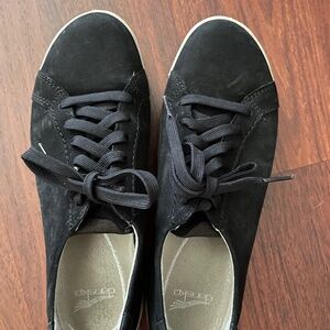 DANSKO women’s black suede sneakers